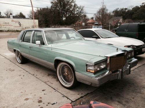 1991 cadillac fleetwood base sedan 4-door 4.9l