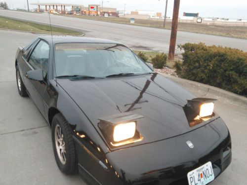 1987 pontiac fiero se coupe 2-door 2.5l