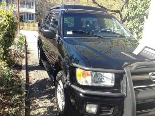 2002 nissan pathfinder se sport utility 4-door 3.5l