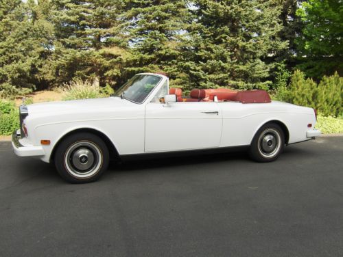 1985 rolls royce corniche