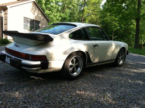 1982 Porsche 911SC sunroof cpe. white with black sport seats, image 2