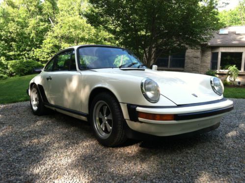 1982 Porsche 911SC sunroof cpe. white with black sport seats, image 4