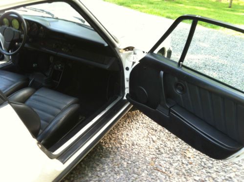 1982 Porsche 911SC sunroof cpe. white with black sport seats, image 20