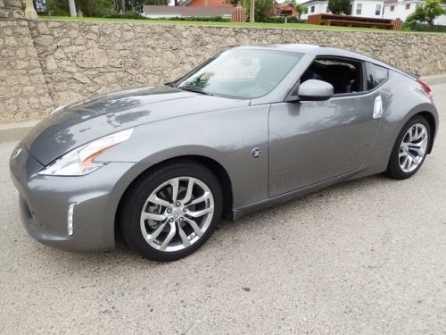 2013 nissan 370z 2,500 miles touring 1 calif. owner cruise keyless-go