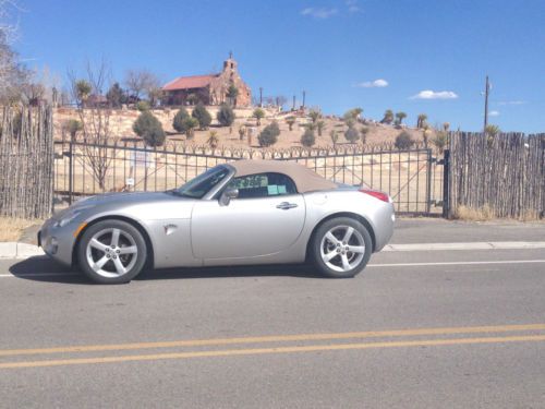 2008 pontiac solstice base convertible 2-door 2.4l