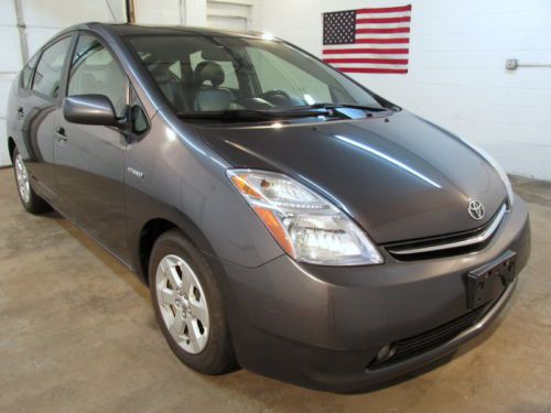 Leather navigation fully loaded clean title &amp; history runs strong 50mpg!!!