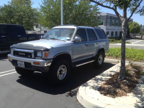 1990 toyota 4 runner 4x4 looks like new, perfect condition