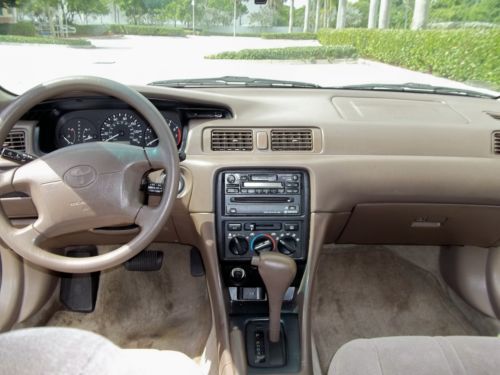 98 Camary Perfect Condition New Tires Cassette and C D Looks and Runs Like New, image 20