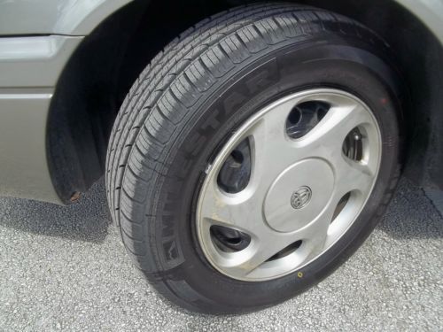 98 Camary Perfect Condition New Tires Cassette and C D Looks and Runs Like New, image 28