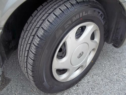 98 Camary Perfect Condition New Tires Cassette and C D Looks and Runs Like New, image 29