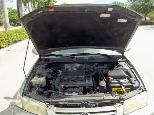 98 Camary Perfect Condition New Tires Cassette and C D Looks and Runs Like New, image 30