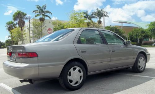 98 Camary Perfect Condition New Tires Cassette and C D Looks and Runs Like New, image 36
