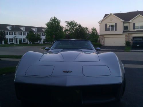 1982 chevrolet corvette c3 v8 5.7l super low miles, new tires, brakes, shocks!!!