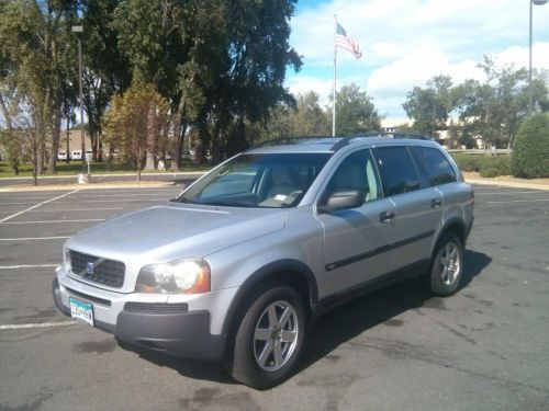 Volvo xc90 awd 2005, 3rd row seats, winter pack, great condition