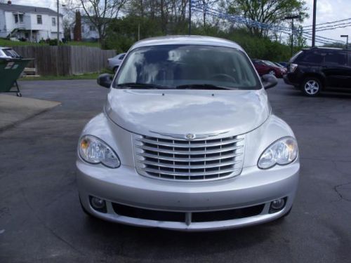 2010 Chrysler PT Cruiser Classic, image 2