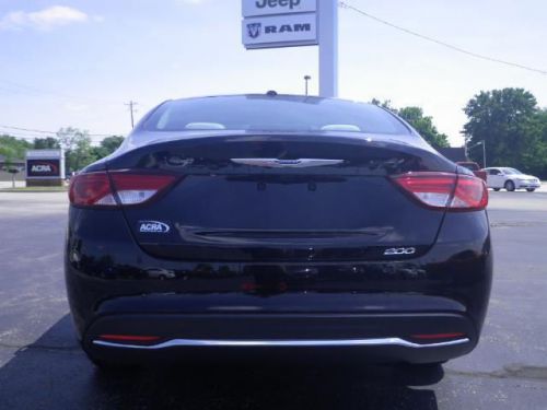 2015 Chrysler 200 Limited, US $23,738.00, image 3