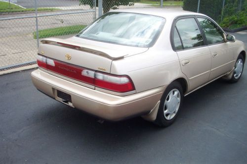 1997 Toyota Corolla DX, US $3,950.00, image 2