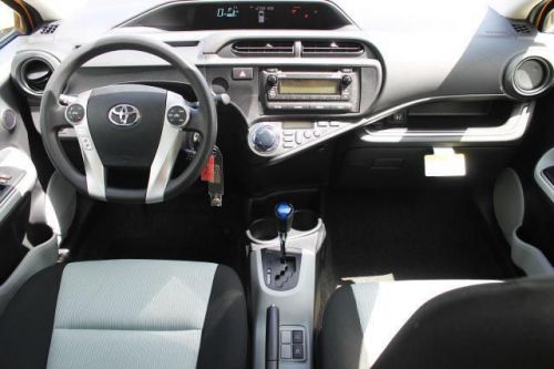 2014 toyota prius c two