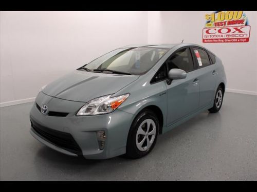 2014 toyota prius two