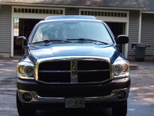 2008 dodge ram 1500 sxt standard cab pickup 2-door 5.7l