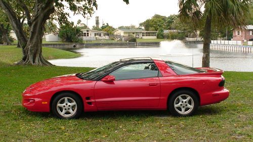 2001 pontiac firebird coupe t-tops one owner florida car.