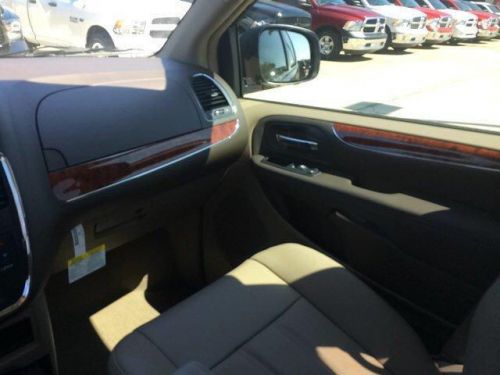 2014 Chrysler Town & Country Touring, US $33,800.00, image 5