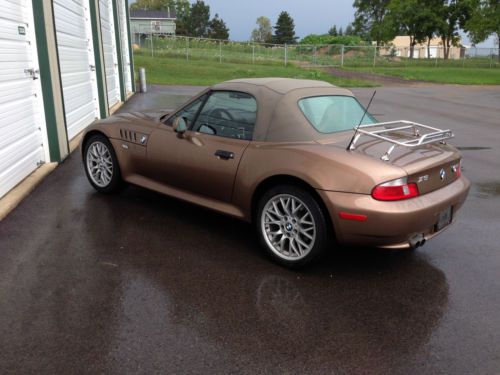 2002 bmw z3 3.0i convertible 2-door 3.0l, excellent condition- no winters ever