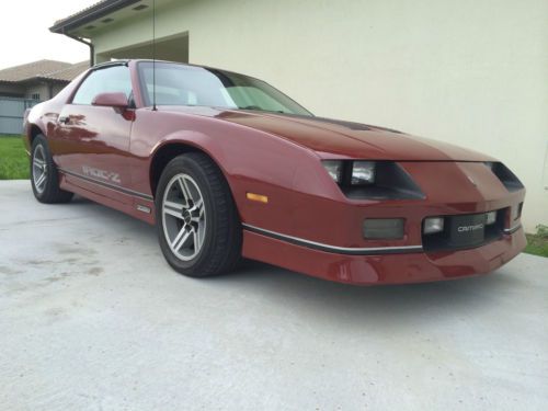 1986 chevy camaro  z28 iroc-z with t-tops