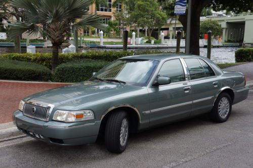 Grand marquis ls premium only 41710 miles cln carfax excellent condition leather