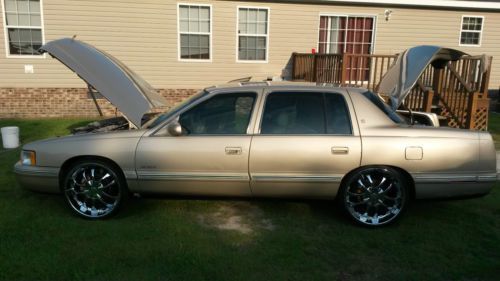 1997 cadillac deville base sedan 4-door 4.6l