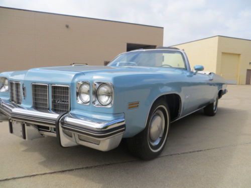 All original 1975 Oldsmobile Delta 88 Royale Convertible, one owner 22,000 miles, US $14,500.00, image 2
