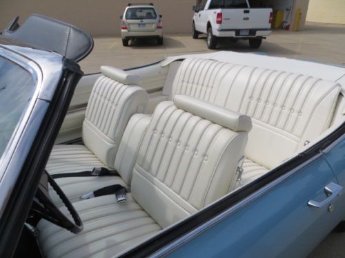 All original 1975 Oldsmobile Delta 88 Royale Convertible, one owner 22,000 miles, US $14,500.00, image 16