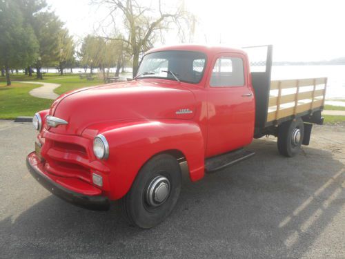 1954 chevrolet stake bed truck runs good wholesale price solid body and frame