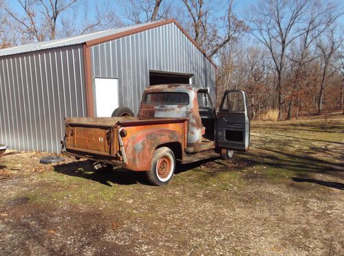 1954  f100 6cylinder with 3 sp. overdrive