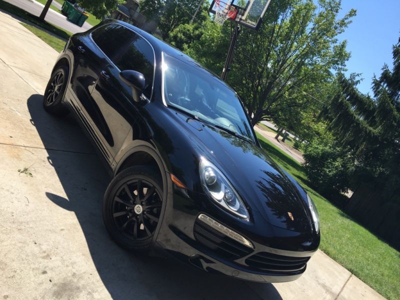 2011 porsche cayenne