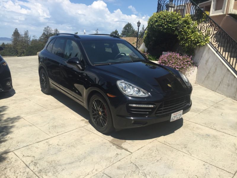 2011 porsche cayenne turbo