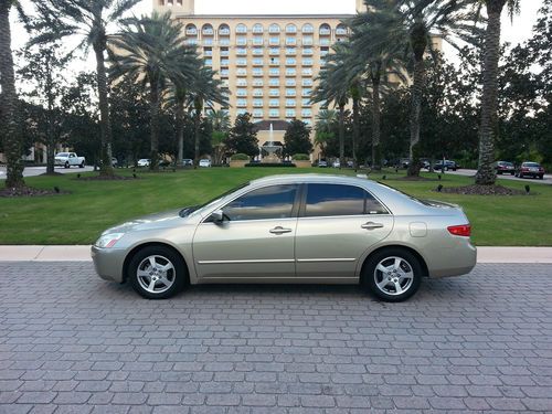 2nd owner ___ 2005 honda accord hybrid sedan 4-door 3.0l ___ mint condition