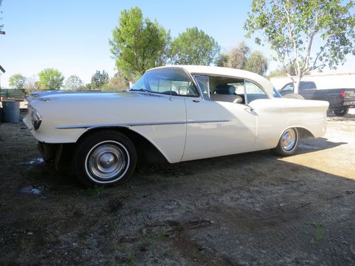 1957 oldsmobile rocket 88 2-door hardtop