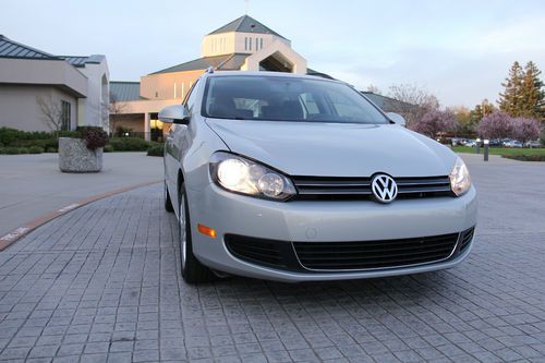 2010 volkswagen jetta tdi - wagon - 54k miles - heated seats -low gas!!!!