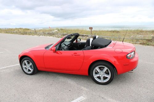 2008 mazda mx-5 miata sport 2dr convertible (2l i4 6a)