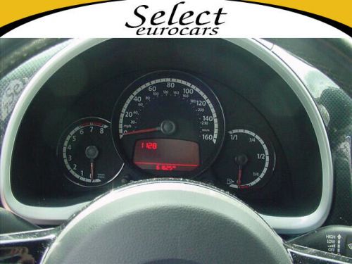 2013 volkswagen beetle - classic 2.0 turbo a/t low mileage