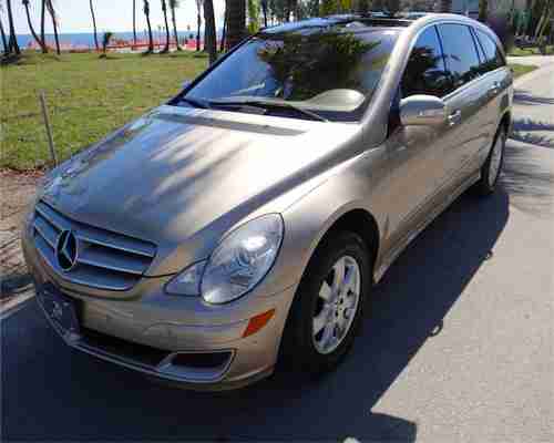 2007 Mercedes-Benz R350 4Matic Wagon 4-Door 3.5L, image 6