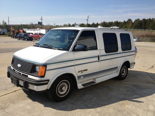 1993 chevrolet astro "tiara" custom van - nice and clean