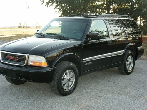 Beautiful 2001 gmc jimmy sle sport utility 4-door 4.3l superb condition no rust!