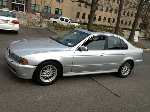 2002 bmw 525i base sedan 4-door 2.5l