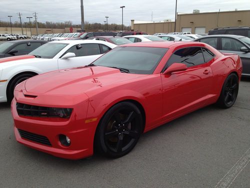 2011 chevrolet camaro ss coupe 2-door 6.2l