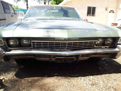 Chevrolet caprice1968 base hardtop 4-door 5.4l