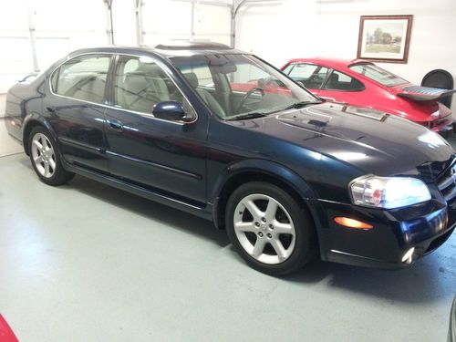 2002 2003 2001 nissan maxima se sedan 4-door navy blue tan leather 6 speed stick