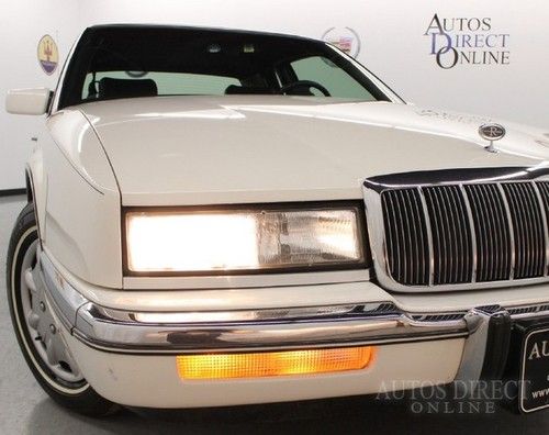 We finance 1993 buick riviera 52k 3.8l v6 cleancarfax pwrsts/wndws/mrrs dynaride