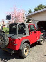 1995 jeep wrangler rio grande sport utility 2-door 2.5l